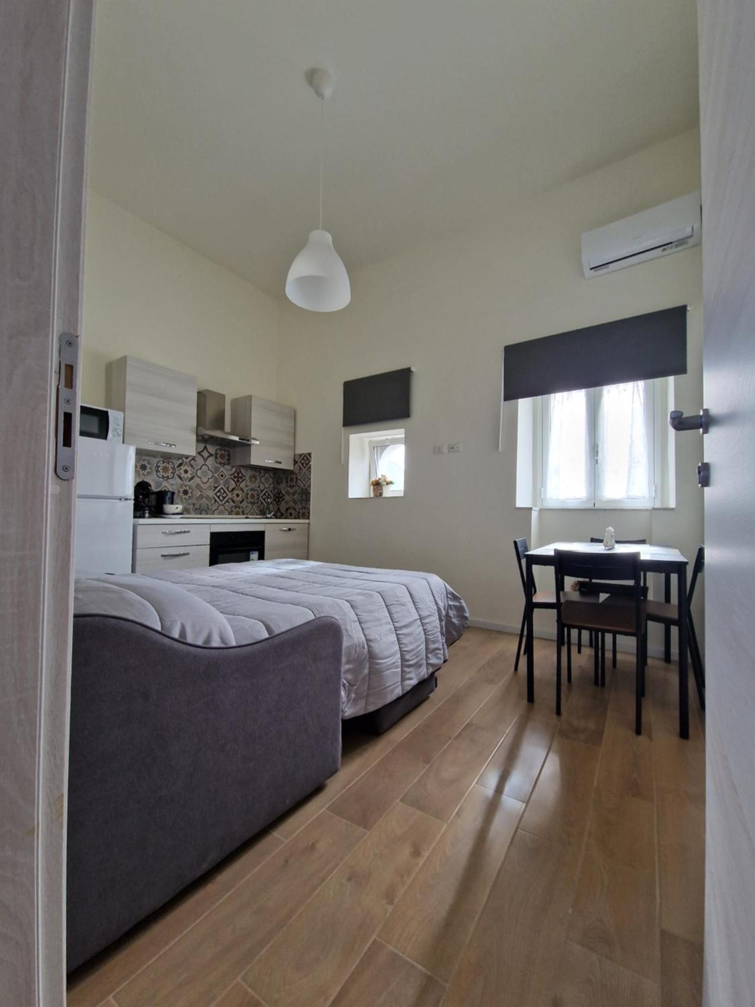 Casa Del Sole Apartment Катания Екстериор снимка